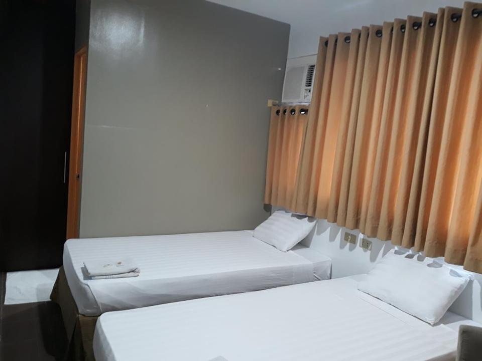 Hotel Kichi เลกัซปี ภายนอก รูปภาพ