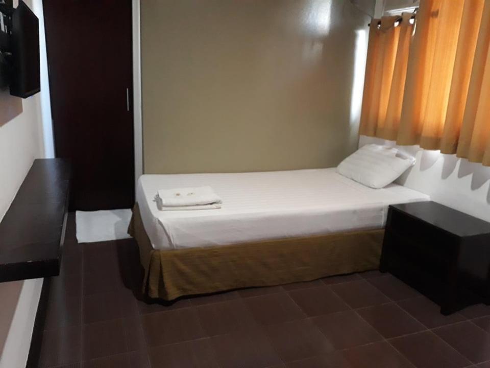Hotel Kichi เลกัซปี ภายนอก รูปภาพ